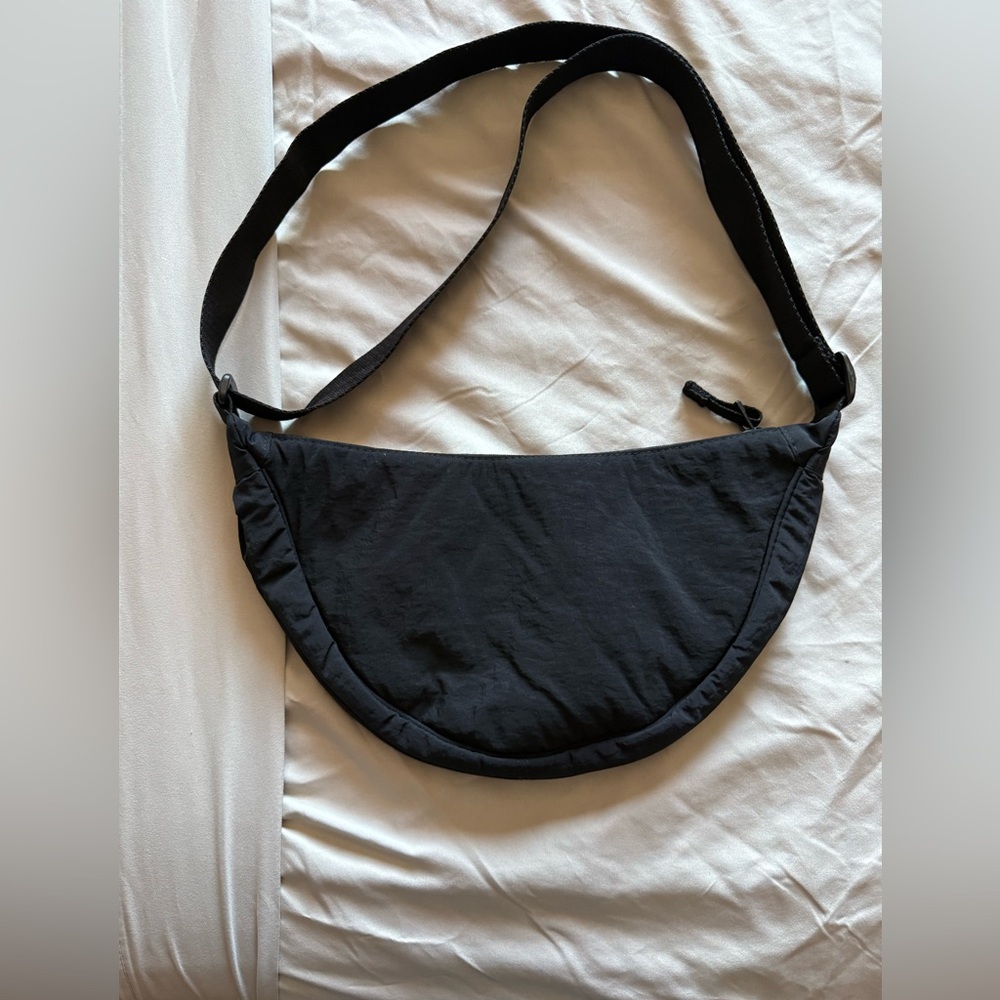 Uniqlo Round Black Crossbody Bag-Gently used